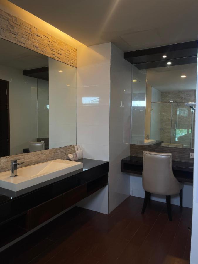 The Regent Bangtao Apartments شاطئ بانغ تاو المظهر الخارجي الصورة